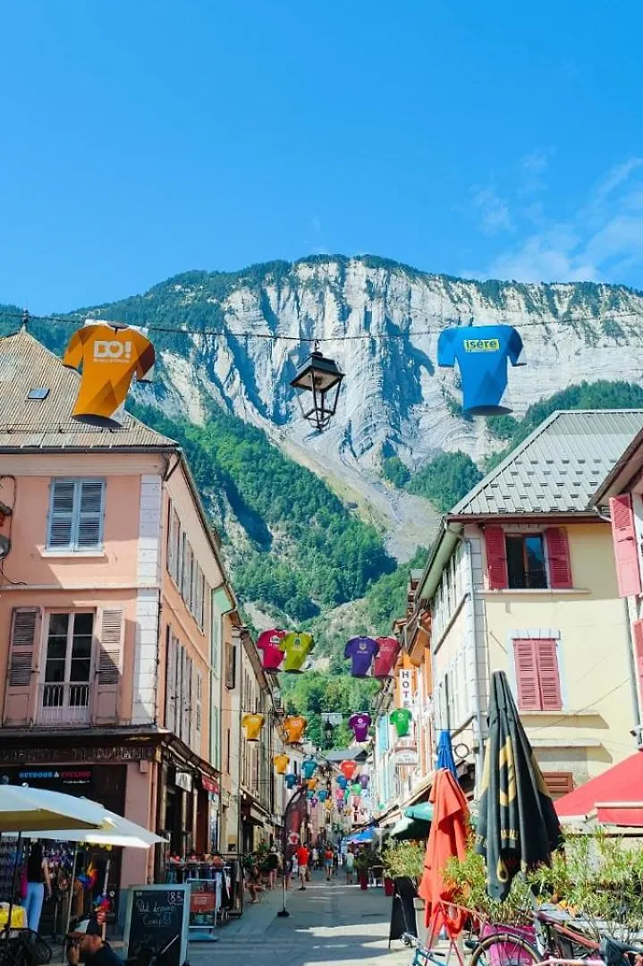 The Stable House Bourg D'Oisans -Bike/Hike/Ski Le Bourg-dʼOisans 펜션